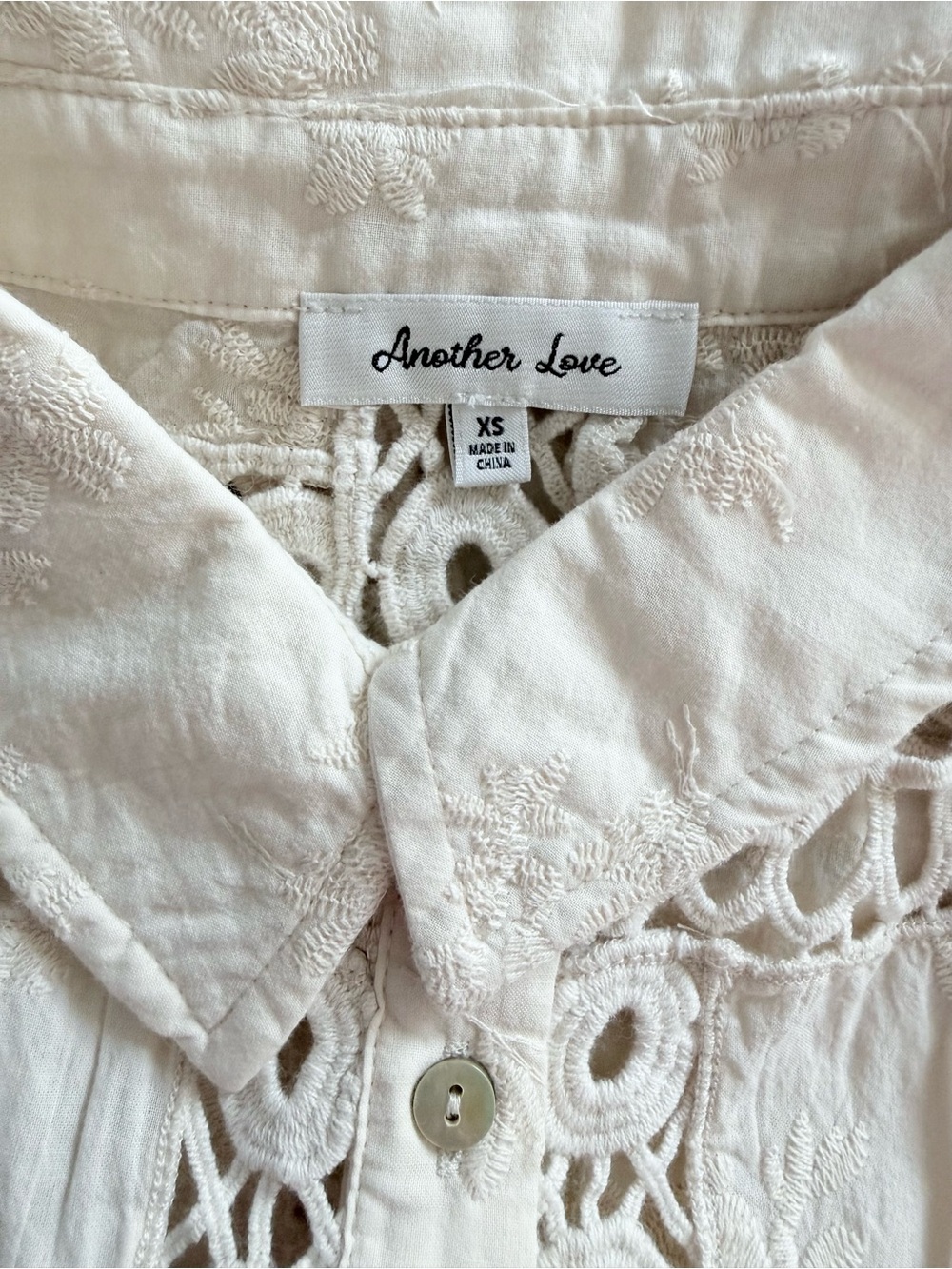 Another Love The Ruby Button Down Embroidered Blouse NWT Size XS - Picture 5 of 7
